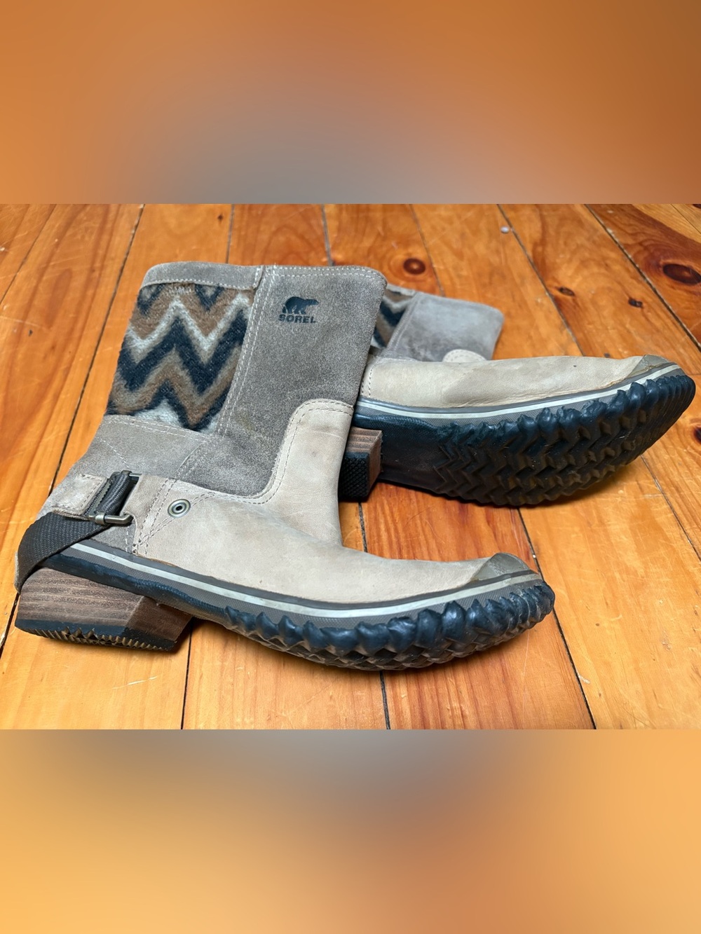 Sorel Women’s Slimshortie Boots